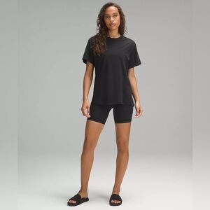 Lululemon All Yours Boyfriend Tee in Black Size 6